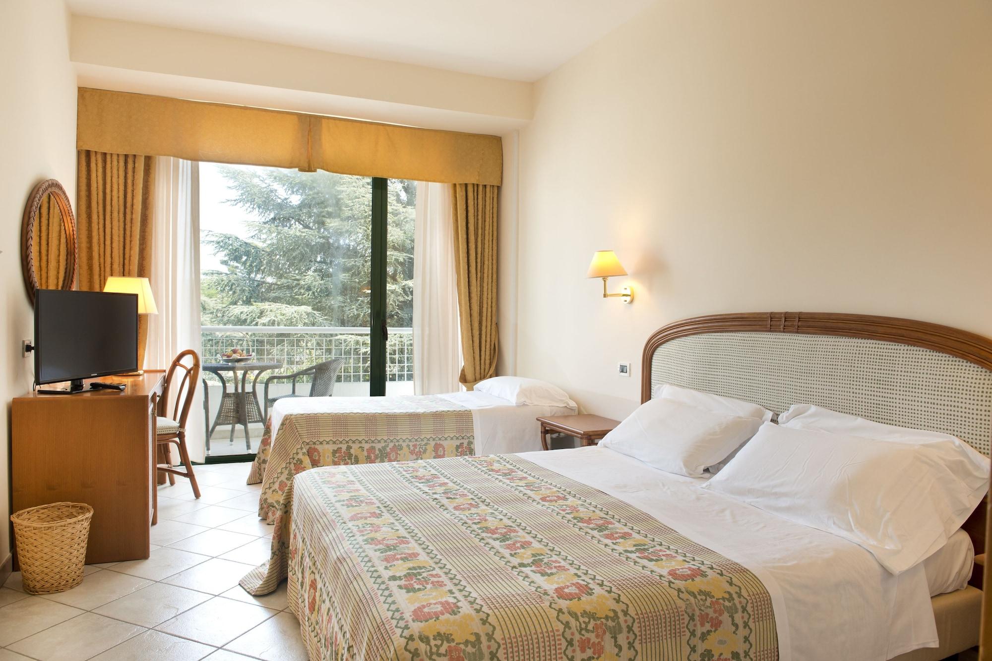 Hotel Sierra Silvana Селва ди Фасано Екстериор снимка